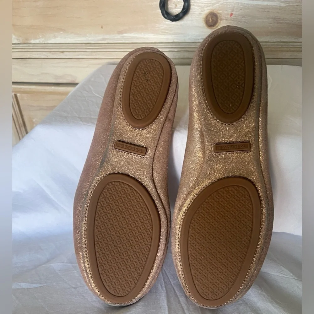 Tory Burch metallic sea shell pink minnie travel ballet flats, Size 8.5